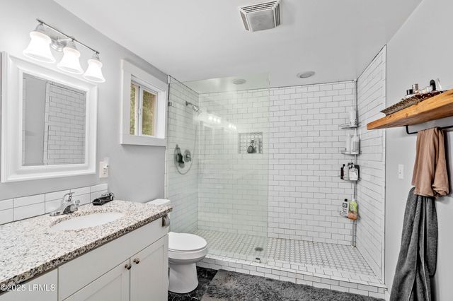 8 Billy Hill Road, Beaufort, SC 29906