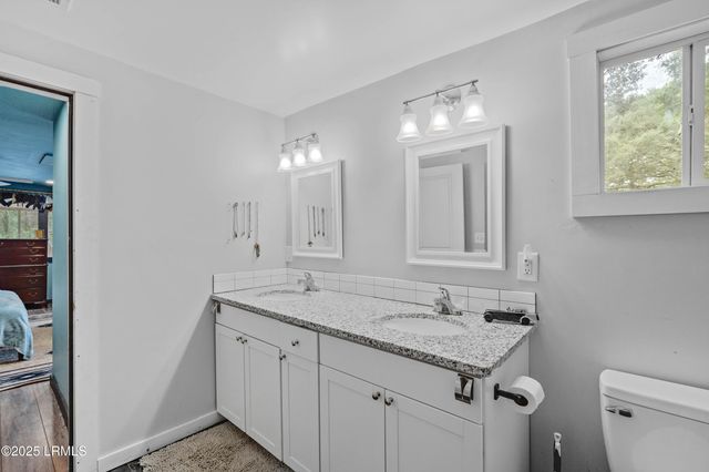 8 Billy Hill Road, Beaufort, SC 29906