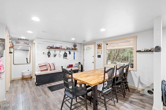 8 Billy Hill Road, Beaufort, SC 29906