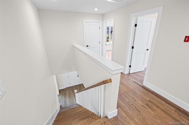 5 Jersey Avenue, Miller Place, NY 11764