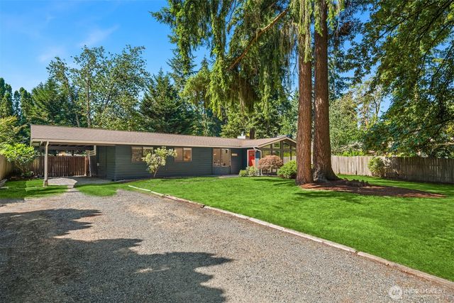 10044 Slater Avenue NE, Kirkland, WA 98033