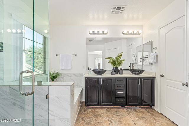 4131 E CULLUMBER Court, Gilbert, AZ 85234