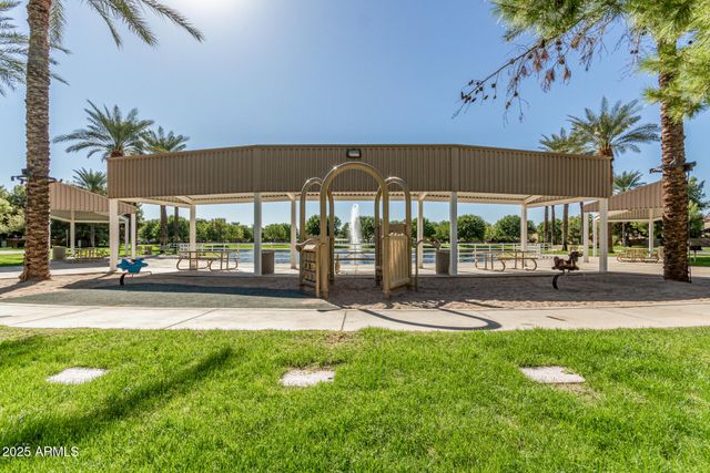 4131 E CULLUMBER Court, Gilbert, AZ 85234