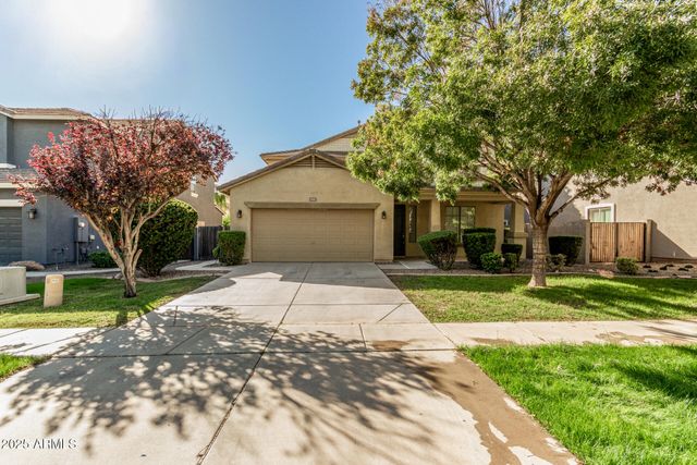 4131 E CULLUMBER Court, Gilbert, AZ 85234