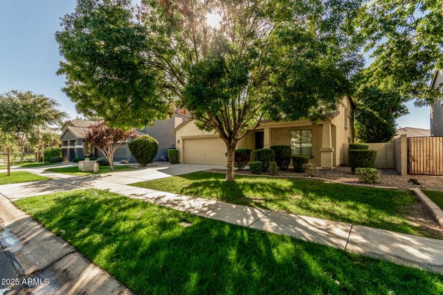 4131 E CULLUMBER Court, Gilbert, AZ 85234