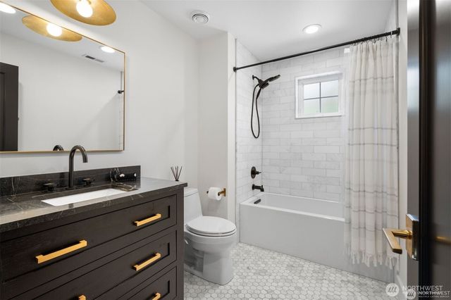 312 Prospect Street, Seattle, WA 98109
