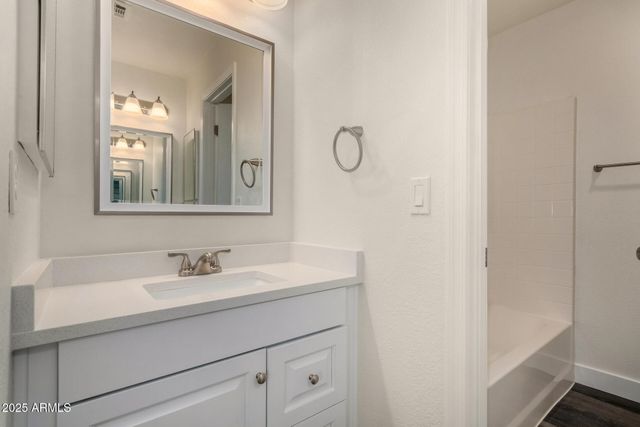 2838 E TRACY Lane 3, Phoenix, AZ 85032