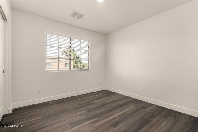 2838 E TRACY Lane 3, Phoenix, AZ 85032