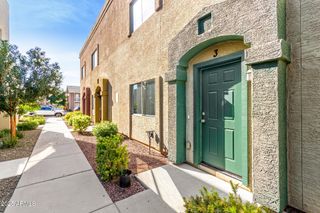 2838 E TRACY Lane 3, Phoenix, AZ 85032