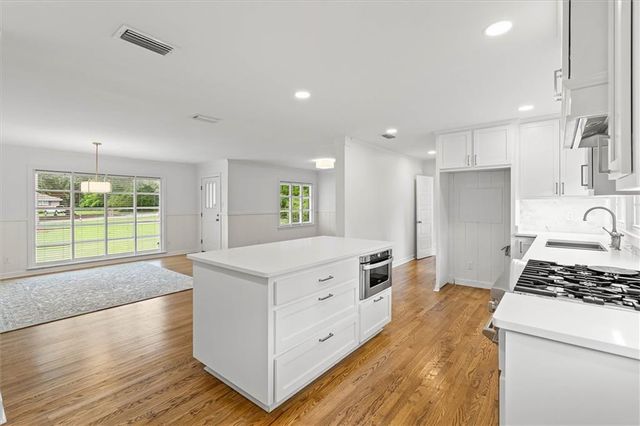 363 Mcqueen Avenue, Mobile, AL 36609