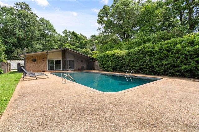 363 Mcqueen Avenue, Mobile, AL 36609