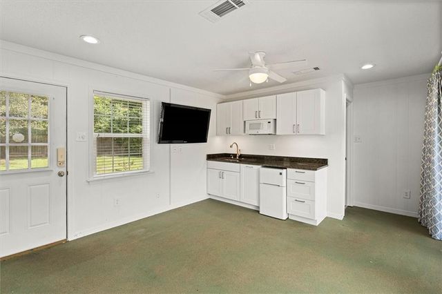 363 Mcqueen Avenue, Mobile, AL 36609