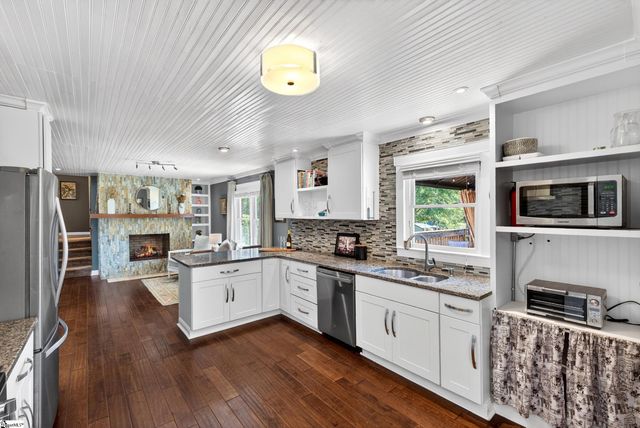 104 Central Avenue, Mauldin, SC 29662