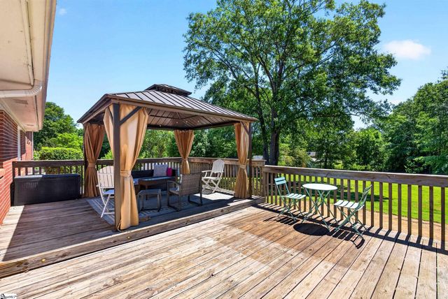 104 Central Avenue, Mauldin, SC 29662