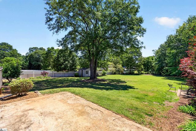 104 Central Avenue, Mauldin, SC 29662