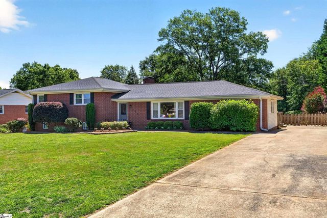 104 Central Avenue, Mauldin, SC 29662