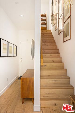 860 S Wilton Place, Los Angeles, CA 90005