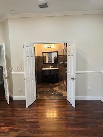 5762 Hampton 5762, Tamarac, FL 33321