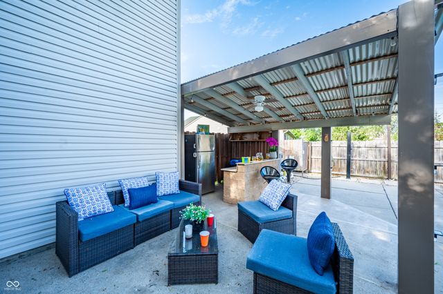 10194 Buell Drive, Avon, IN 46123