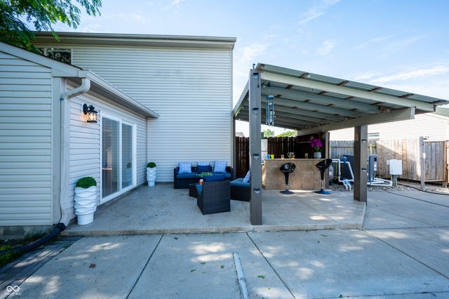 10194 Buell Drive, Avon, IN 46123