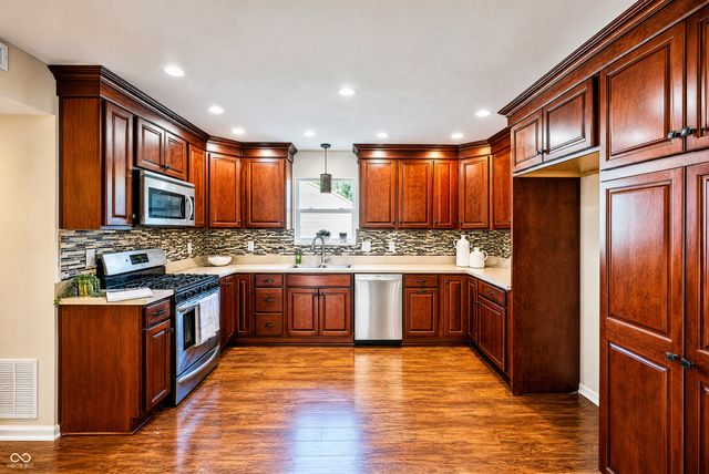 10194 Buell Drive, Avon, IN 46123