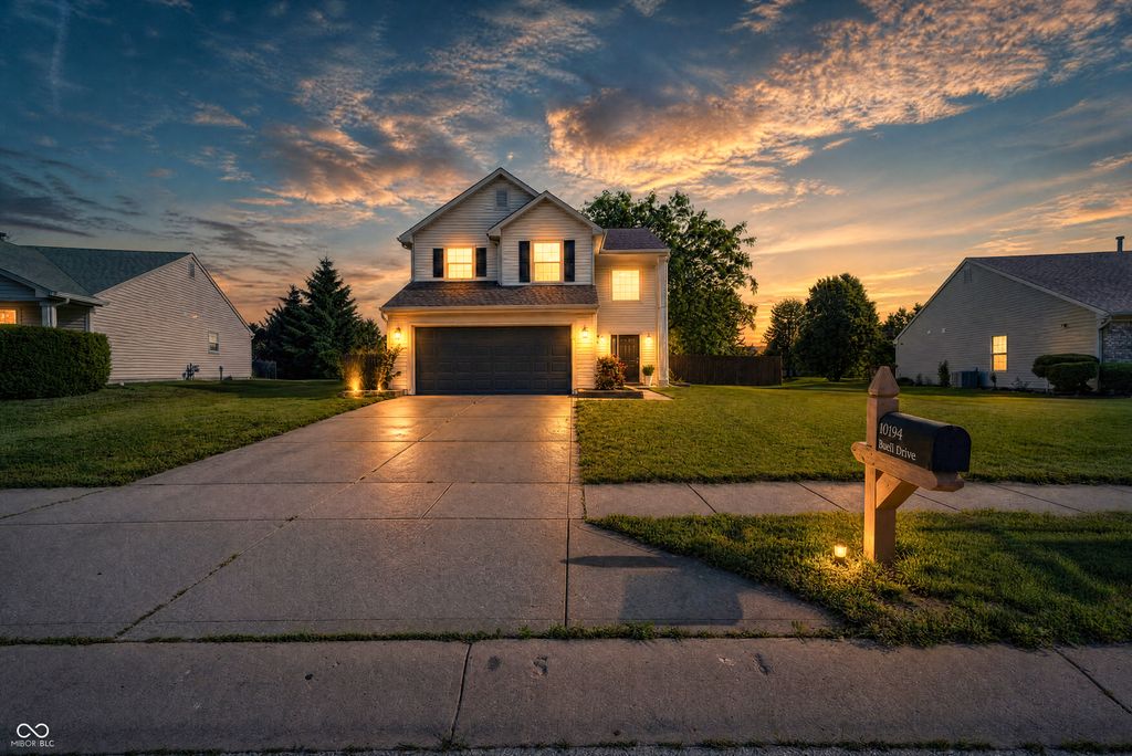 10194 Buell Drive, Avon, IN 46123