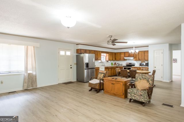 3113 Ware Street, Blackshear, GA 31516