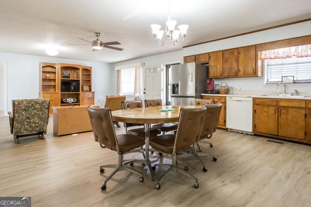3113 Ware Street, Blackshear, GA 31516