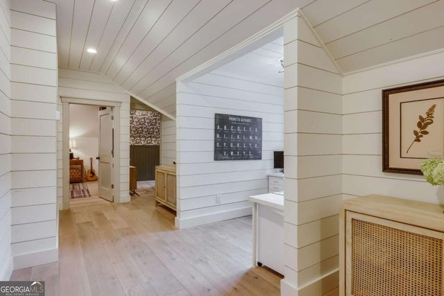 185 Oakland Way, Athens, GA 30606