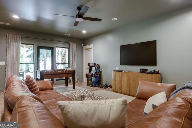 185 Oakland Way, Athens, GA 30606