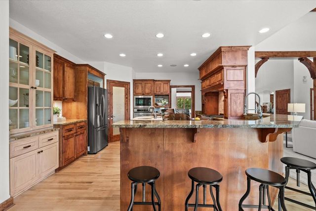 N69W34498 Oconomowoc ROAD, Oconomowoc, WI 53066