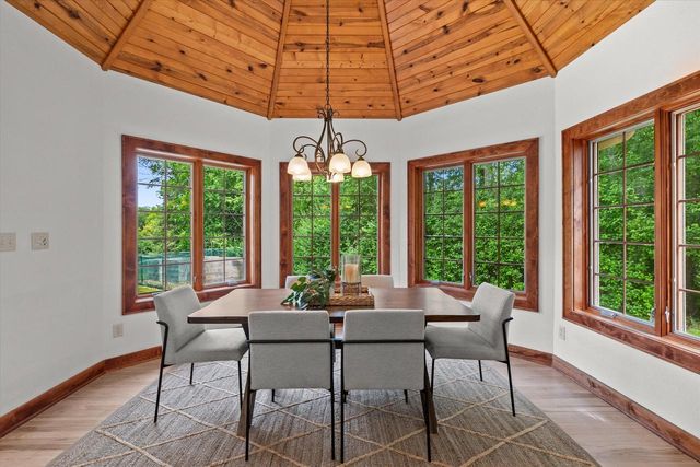 N69W34498 Oconomowoc ROAD, Oconomowoc, WI 53066