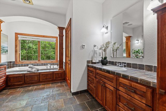 N69W34498 Oconomowoc ROAD, Oconomowoc, WI 53066