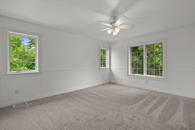 N69W34498 Oconomowoc ROAD, Oconomowoc, WI 53066