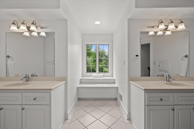 N69W34498 Oconomowoc ROAD, Oconomowoc, WI 53066