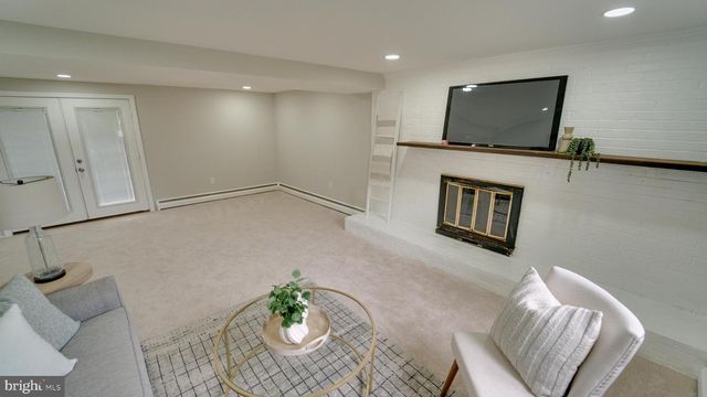 2208 PRINCESS ANNE LN, Woodbridge, VA 22191
