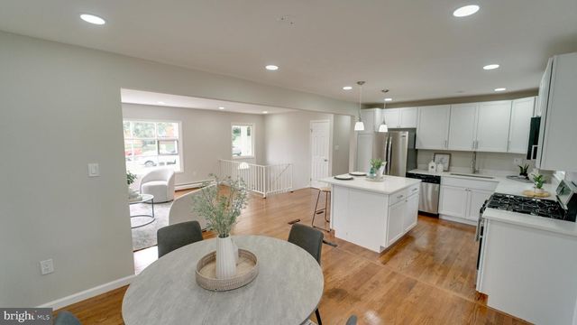 2208 PRINCESS ANNE LN, Woodbridge, VA 22191