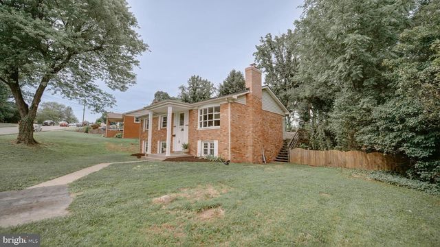2208 PRINCESS ANNE LN, Woodbridge, VA 22191