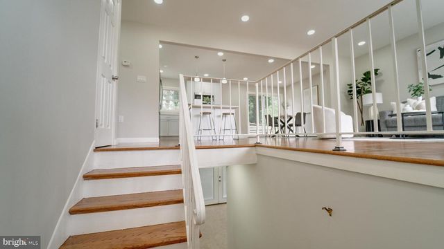 2208 PRINCESS ANNE LN, Woodbridge, VA 22191
