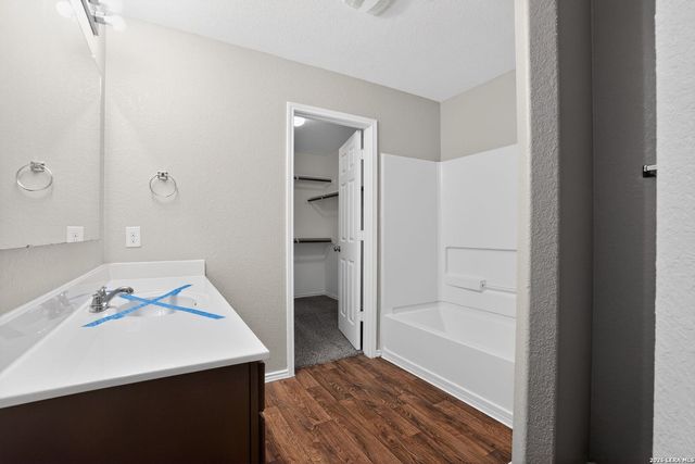 6523 Port Elizabeth, Converse, TX 78109