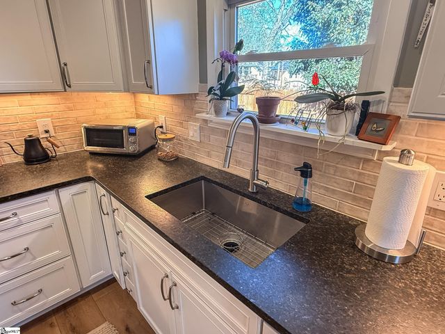 320 Ackley Road, Greenville, SC 29607