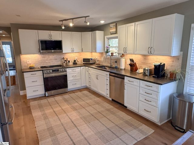 320 Ackley Road, Greenville, SC 29607