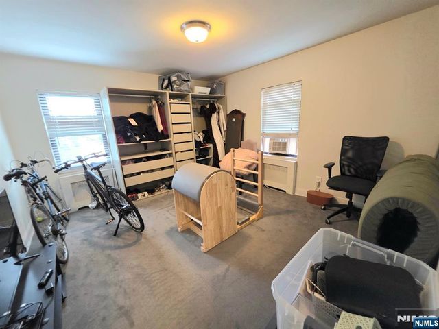 2165D N Central Road D, Fort Lee, NJ 07024
