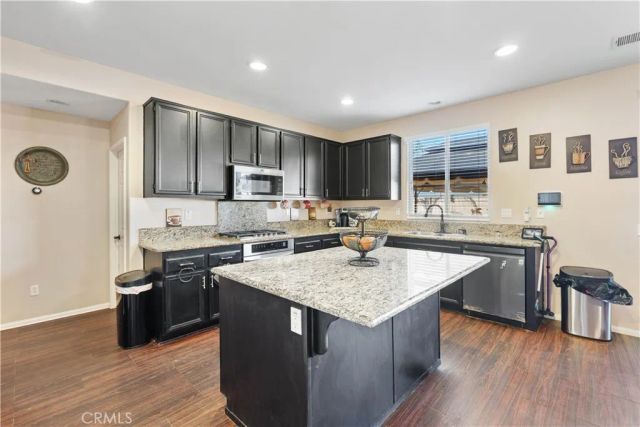 26692 Rim Creek Path, Menifee, CA 92584