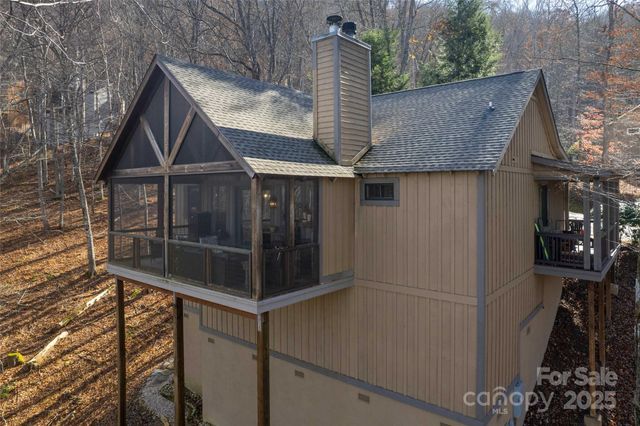 126 Mossycup Court, Tuckasegee, NC 28783