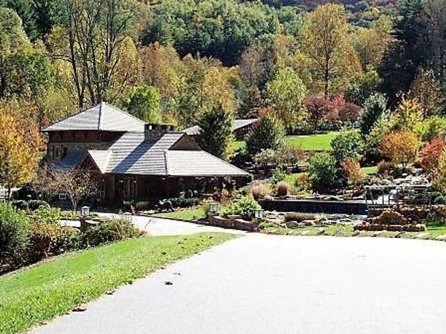 126 Mossycup Court, Tuckasegee, NC 28783