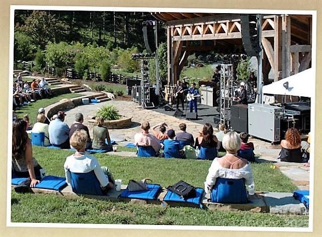 126 Mossycup Court, Tuckasegee, NC 28783