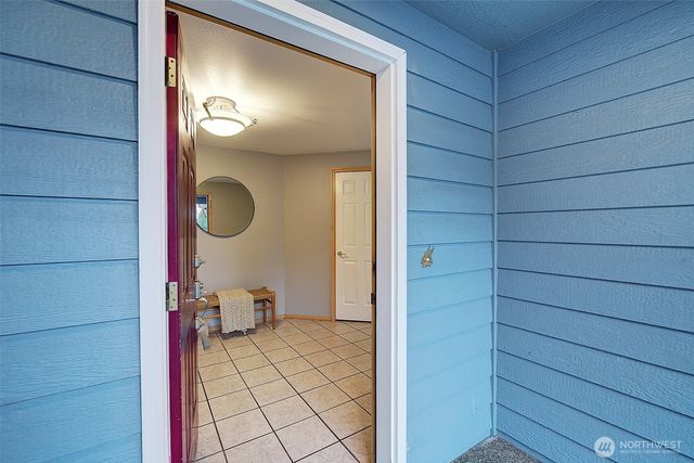 803 3rd Avenue NW, Puyallup, WA 98371