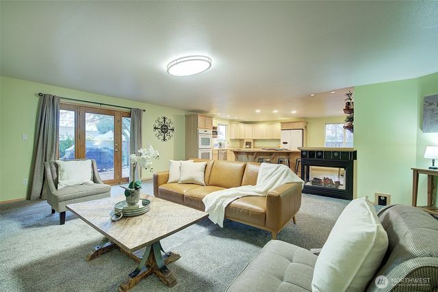 803 3rd Avenue NW, Puyallup, WA 98371