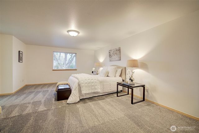 803 3rd Avenue NW, Puyallup, WA 98371